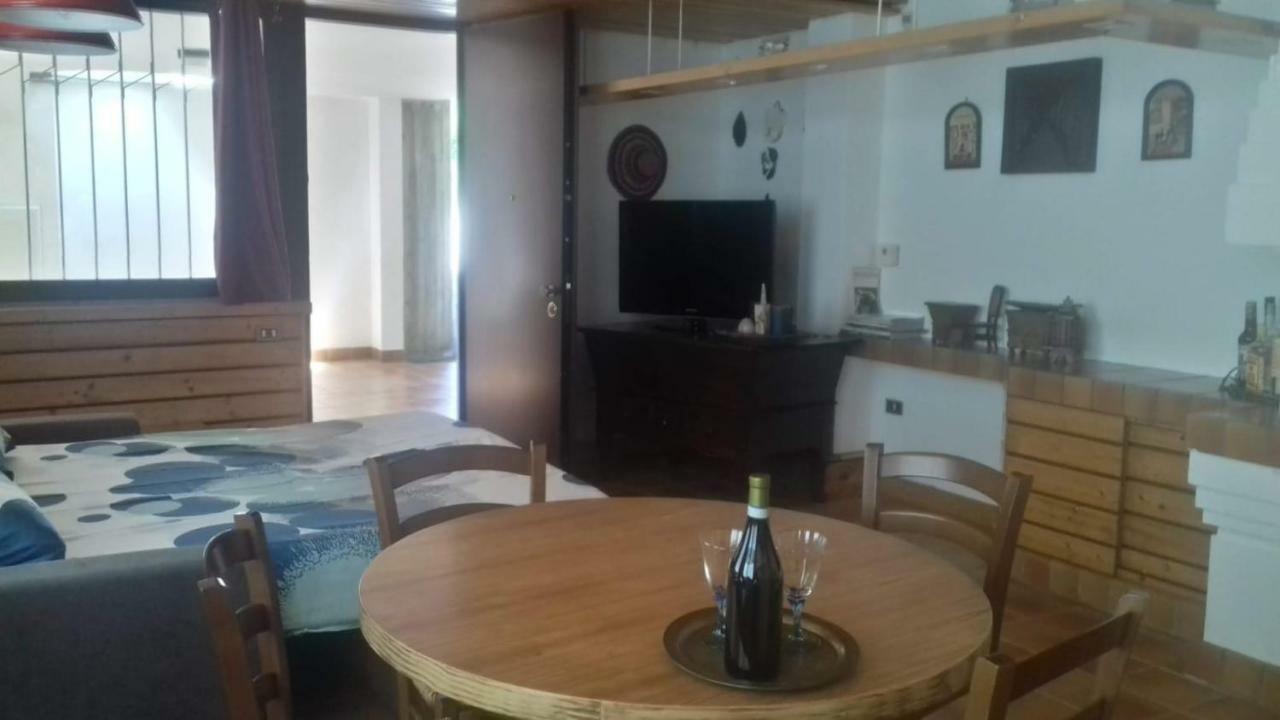Monolocale Autonomo San Cassiano Apartment Alba  Ngoại thất bức ảnh